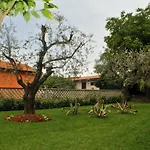 Haus Liliana 게스트하우스 3*
