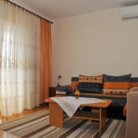 Haus Liliana Tar-Vabriga