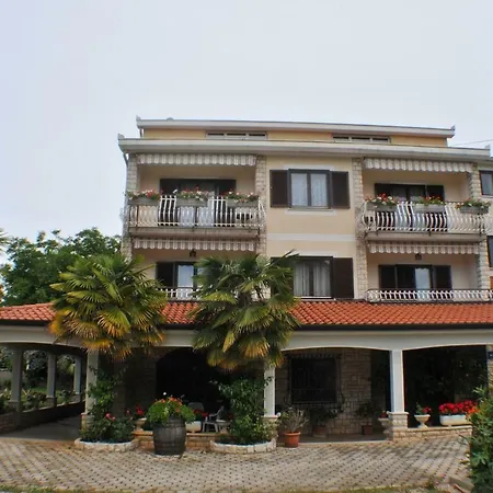 Haus Liliana Tar-Vabriga