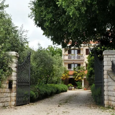 Haus Liliana Tar-Vabriga